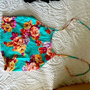 HALTER FLORAL TOP